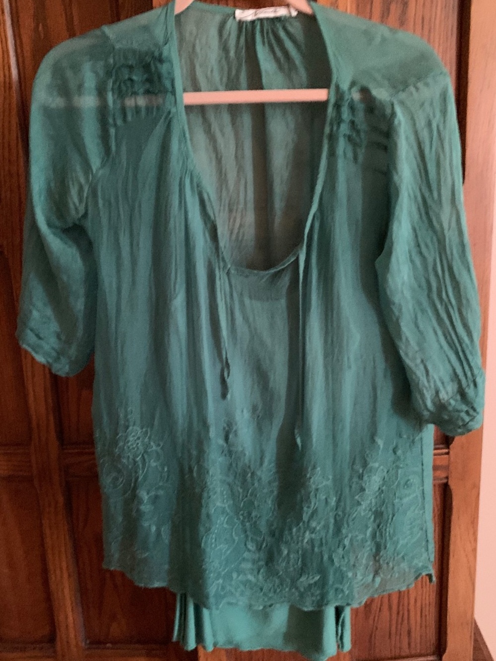 Nicole Size M green silky see thru blouse with lining